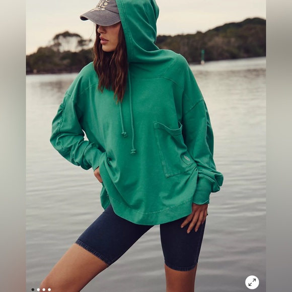 NWT FP Movement Hot Shot Hooded Layer color green sheen - Picture 3 of 4